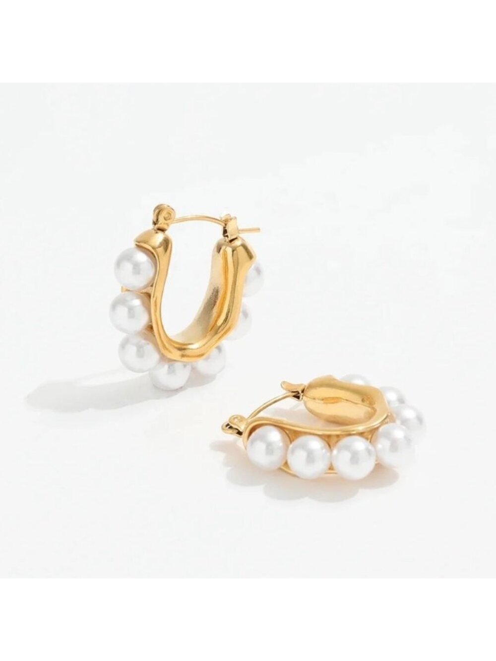Pearl  hoop earrings  M289